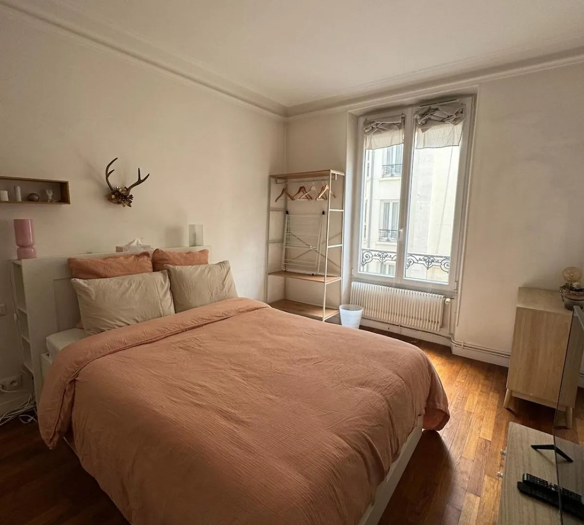 Appartement Situe En Plein Coeur De Paris Apartment